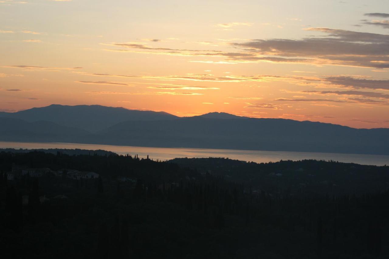 Corfu Luxury Apartment, Tranquility, Mountain & Sea Views Agios Gordios  Dış mekan fotoğraf