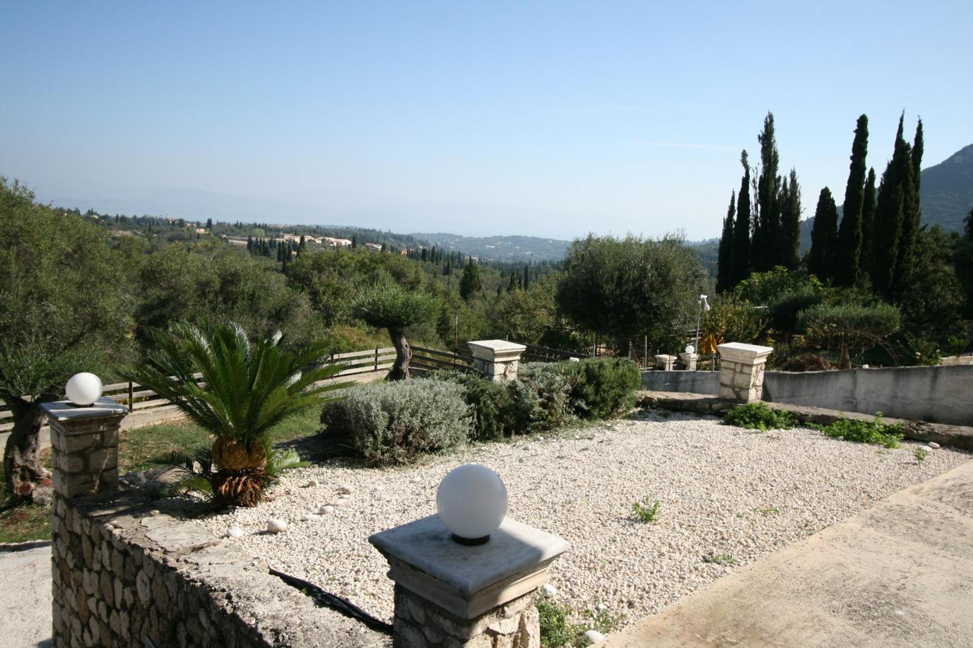 Corfu Luxury Apartment, Tranquility, Mountain & Sea Views Agios Gordios  Dış mekan fotoğraf